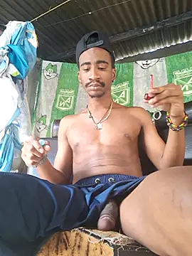 amarijones online show from October 9, 2025, 2:06 pm