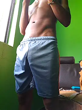 amarijones online show from October 30, 2025, 1:42 pm