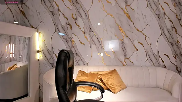 RebeccaHudson online show from February 25, 2026, 7:58 pm