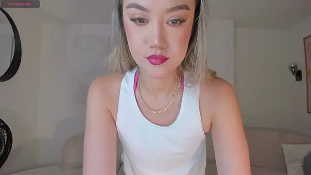 RebeccaHudson online show from March 21, 2026, 7:51 pm