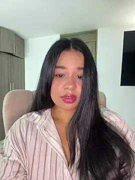 Aitana98  online show from May 5, 2026, 1:41 am