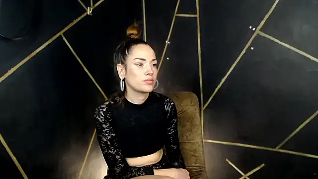 camilawm19 online show from March 15, 2026, 8:49 pm