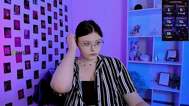 nikole kitt online show from July 1, 2026, 6:41 pm