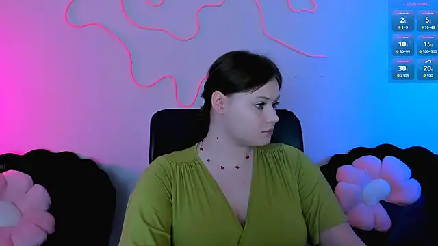 nikole kitt online show from July 25, 2026, 6:47 pm