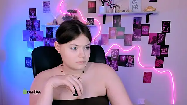 nikole kitt online show from May 21, 2026, 7:00 pm