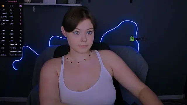 nikole kitt online show from September 25, 2025, 7:31 pm