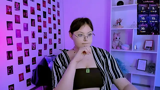 nikole kitt online show from July 2, 2026, 3:23 am