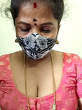 Snapshot of gaurika18 chatting on May 13, 2026, 5:58 am gaurika18 online show from May 13, 2026, 5:58 am