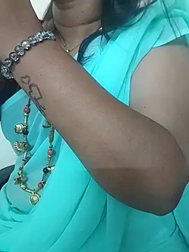 gaurika18 online show from October 26, 2025, 5:52 am