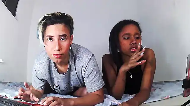 Snapshot of Electraykasey_fox chatting on February 7, 2025, 6:14 am Electraykasey fox online show from February 7, 2025, 6:14 am