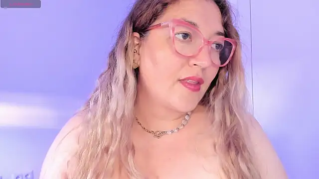 Snapshot of Naty_Mature_ chatting on July 25, 2026, 6:25 pm Naty Mature online show from July 25, 2026, 6:25 pm