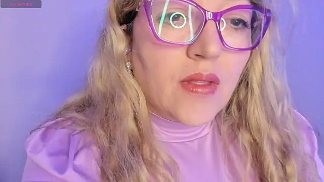 Naty Mature  online show from March 9, 2026, 7:06 pm