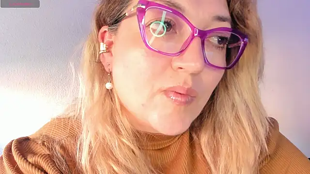Naty Mature  online show from April 29, 2026, 5:30 pm