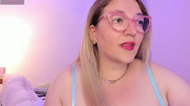 Snapshot of Naty_Mature_ chatting on July 16, 2026, 6:27 pm Naty Mature online show from July 16, 2026, 6:27 pm