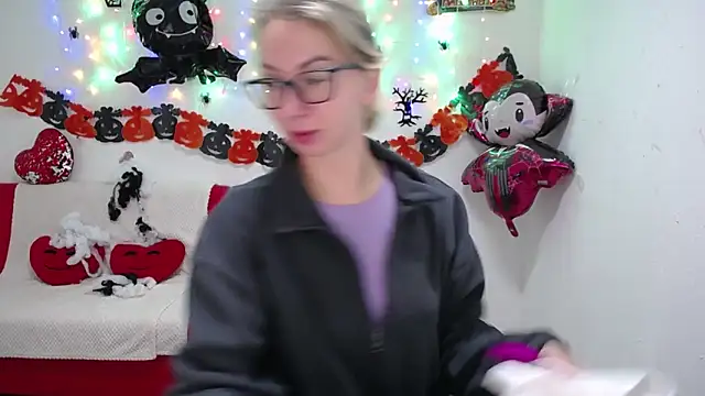 VasilisaSii online show from October 27, 2025, 6:14 am