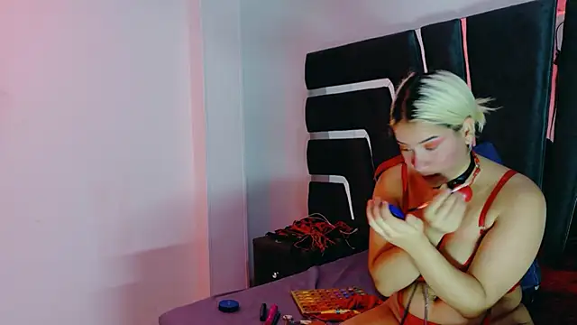 AliceandMax online show from March 3, 2026, 1:40 pm