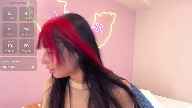 Torimonroe  online show from March 24, 2026, 10:32 pm