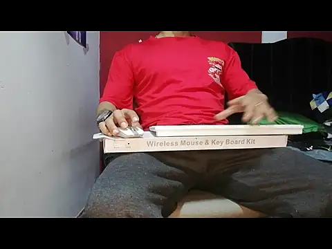 rolobot online show from October 20, 2025, 2:13 am