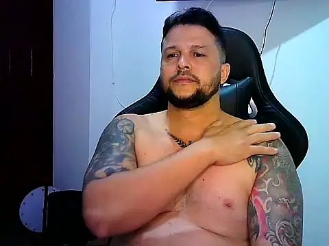 tupapito00 online show from June 2, 2026, 2:11 am