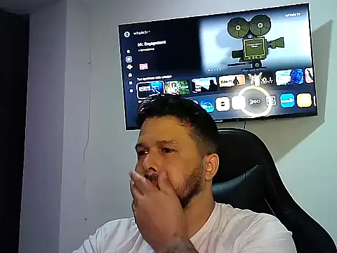 tupapito00 online show from June 10, 2026, 2:24 am