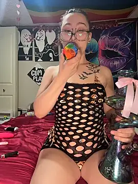 NovaLove2002 online show from June 12, 2026, 3:26 am