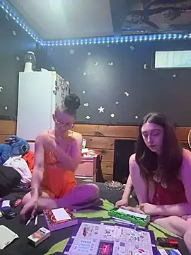 NovaLove2002 online show from May 11, 2026, 2:24 am