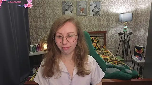 Snapshot of Lill_Mary chatting on March 11, 2026, 1:54 am Lill Mary online show from March 11, 2026, 1:54 am