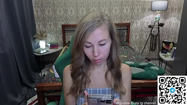 Lill Mary online show from August 7, 2026, 1:33 am