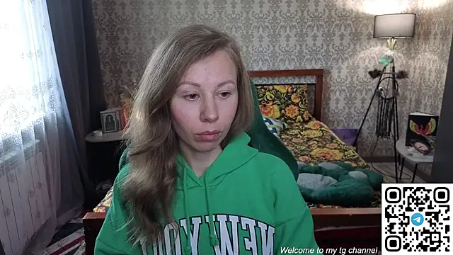 Lill Mary online show from May 17, 2026, 3:50 am