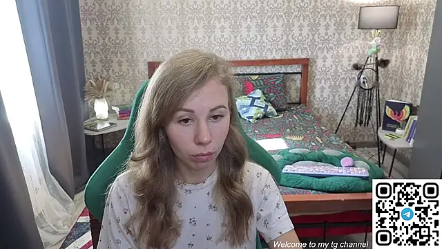 Lill Mary online show from August 5, 2026, 3:33 am