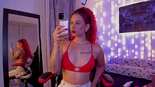 Sophiee Hill online show from February 7, 2025, 5:20 am