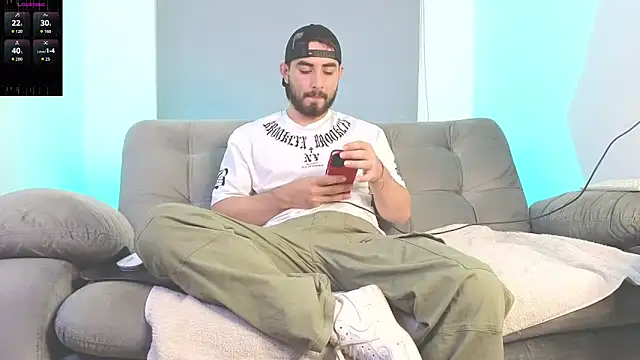 Snapshot of ander_xoxo chatting on October 21, 2025, 12:00 am ander xoxo online show from October 21, 2025, 12:00 am