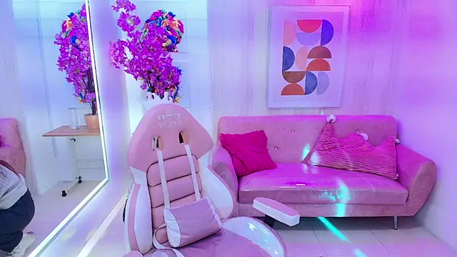 Gabby evanns online show from September 26, 2025, 12:12 pm