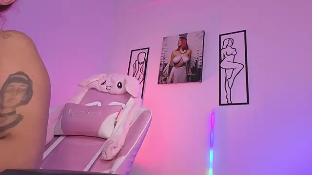 ashlyrey-1 online show from December 16, 2025, 12:15 am