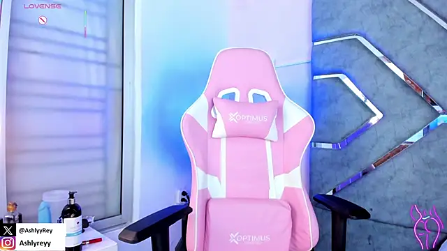 ashlyrey-1 online show from March 9, 2025, 12:31 am