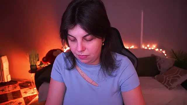 MirandaWong online show from March 11, 2026, 6:29 am