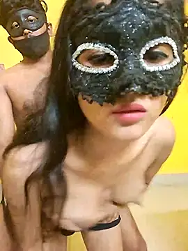 Hotcouple012 online show from February 10, 2025, 6:03 pm