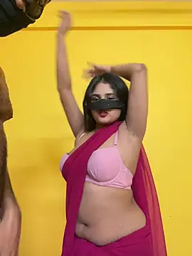 Hotcouple012 online show from February 7, 2026, 7:11 pm