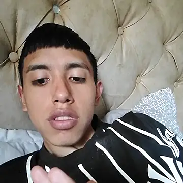 Snapshot of danuel23 chatting on October 22, 2025, 6:51 pm danuel23 online show from October 22, 2025, 6:51 pm