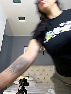 Soe Lara online show from November 26, 2025, 11:21 am