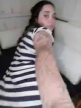 Rosaselvagem online show from January 17, 2025, 1:25 am