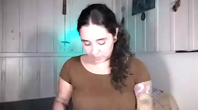 Rosaselvagem online show from December 19, 2024, 8:34 pm