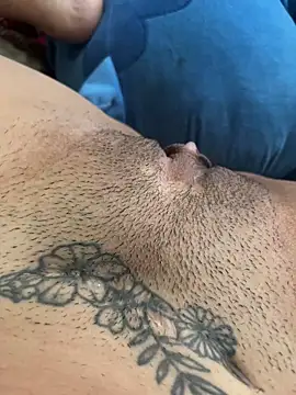 MARYADSUARD online show from October 26, 2025, 5:02 pm