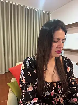 Alice Biel online show from February 28, 2025, 10:28 pm