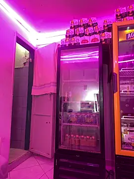 Hot beauty   online show from February 23, 2026, 2:13 am