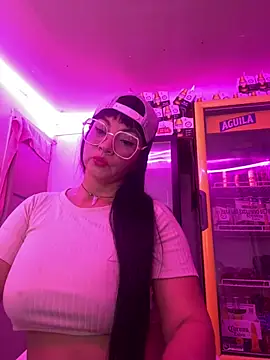 Hot beauty   online show from February 19, 2026, 3:14 am