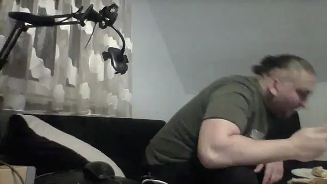 NewyorkDimi online show from November 14, 2025, 1:42 am