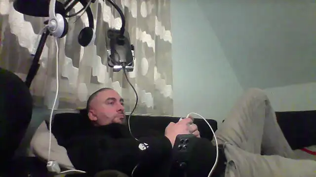 Snapshot of NewyorkDimi chatting on March 7, 2026, 3:35 am NewyorkDimi online show from March 7, 2026, 3:35 am