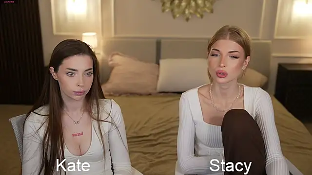 Stacy054 online show from October 7, 2025, 7:42 am