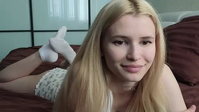 elsa limerence online show from September 22, 2025, 12:55 pm